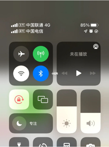 庐阳苹果手机维修分享iPhone双卡信号解决办法 