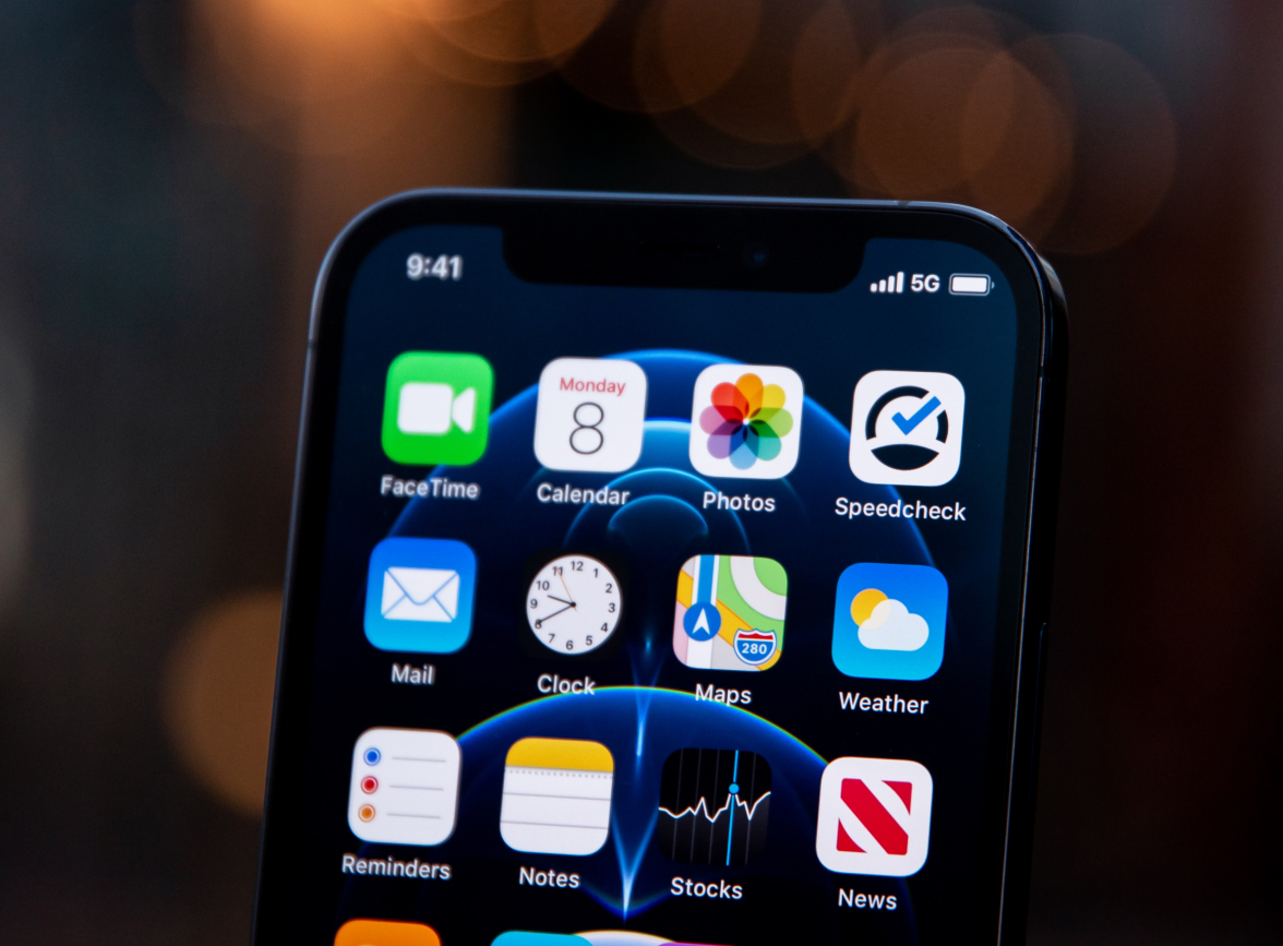 庐阳苹果手机维修分享为什么 iPhone 12 在冬季会自动关机 