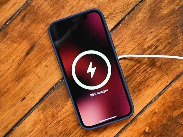 庐阳苹果手机维修分享iPhone 12可以随便充电吗 